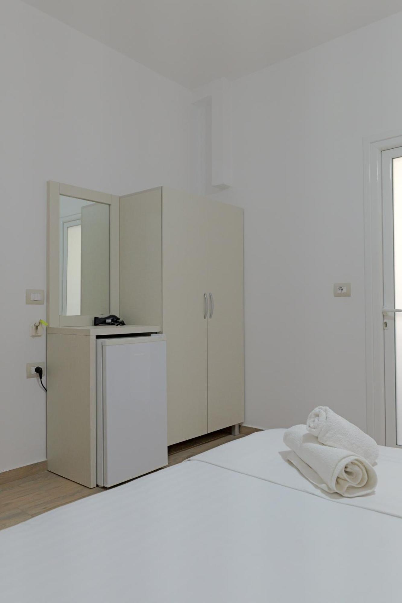 Hotel Veliaj Ksamil Dış mekan fotoğraf