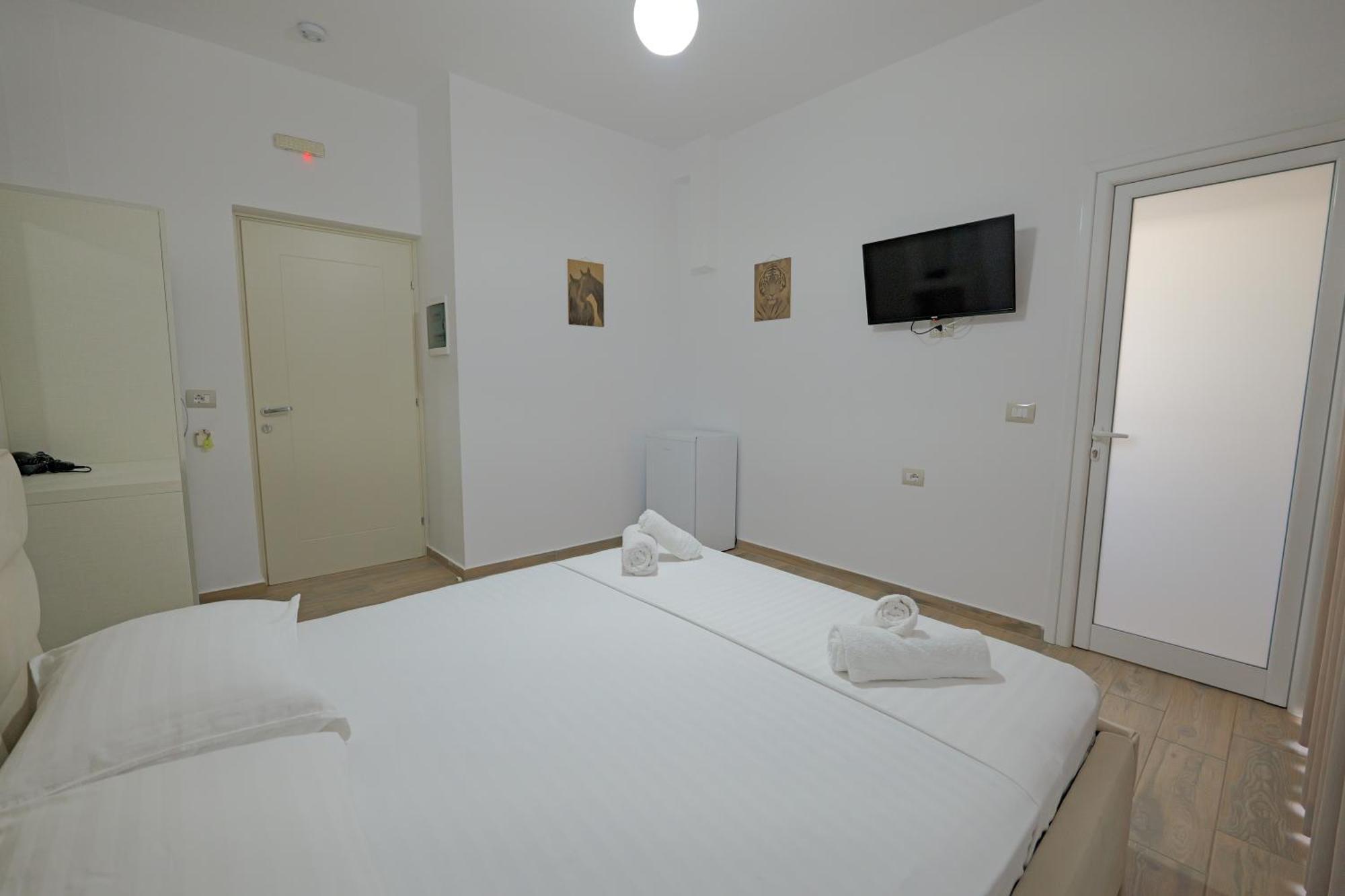 Hotel Veliaj Ksamil Dış mekan fotoğraf