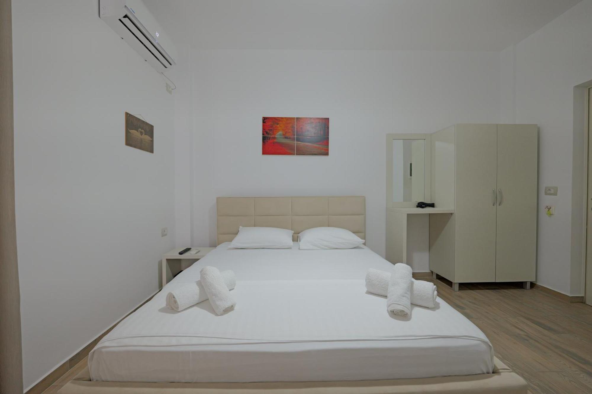 Hotel Veliaj Ksamil Dış mekan fotoğraf