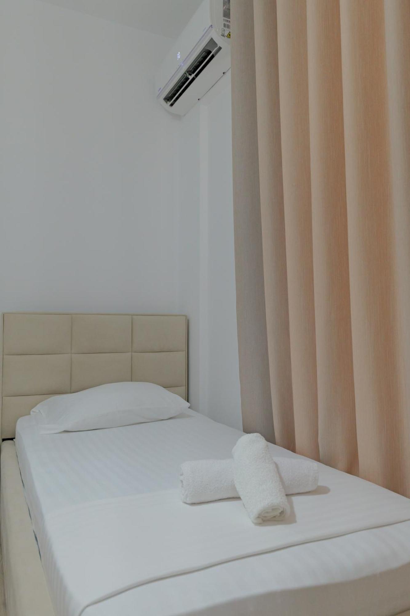 Hotel Veliaj Ksamil Dış mekan fotoğraf